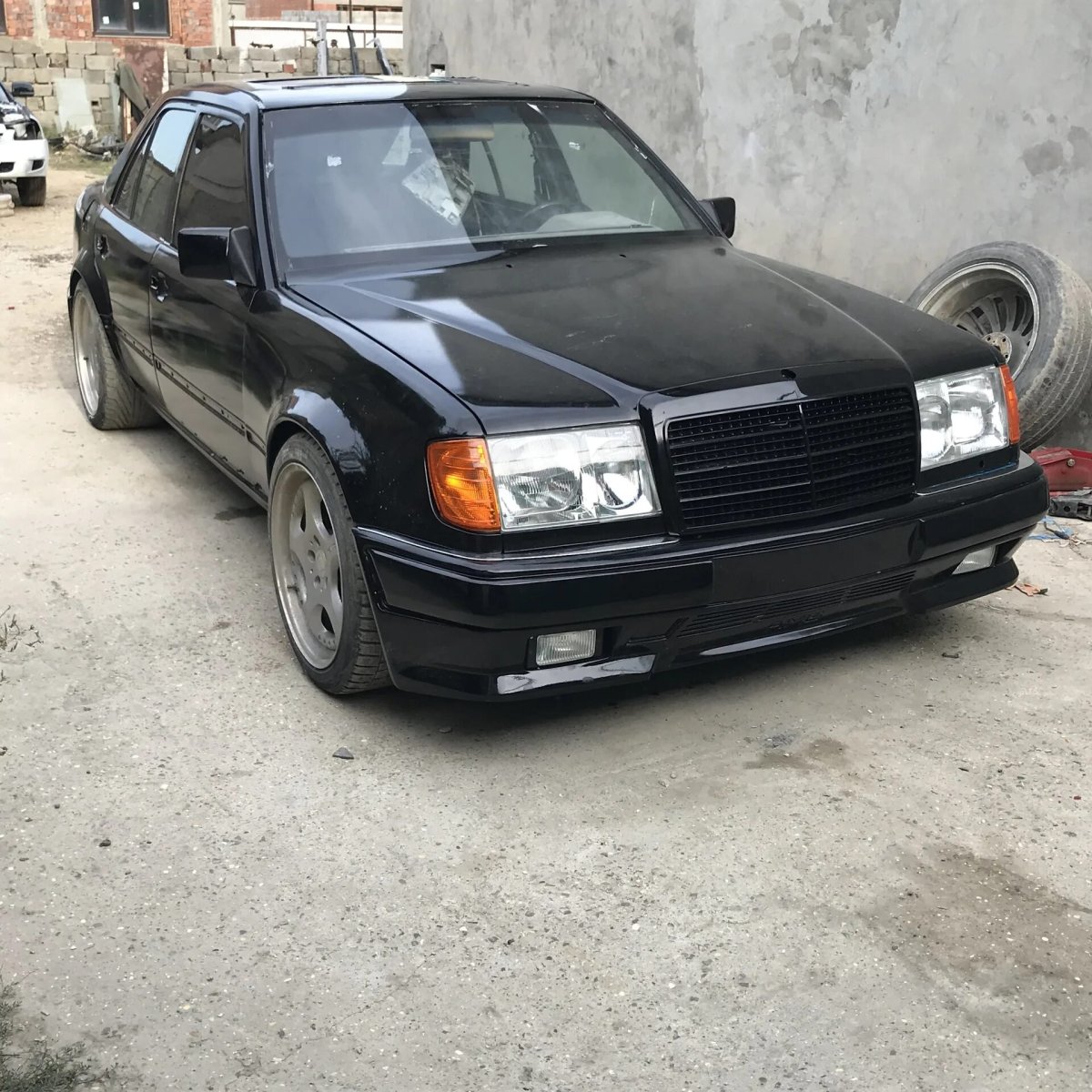 Мерседес 124 е500