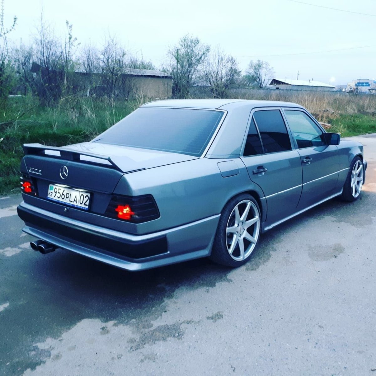 Обвес на Мерседес w124