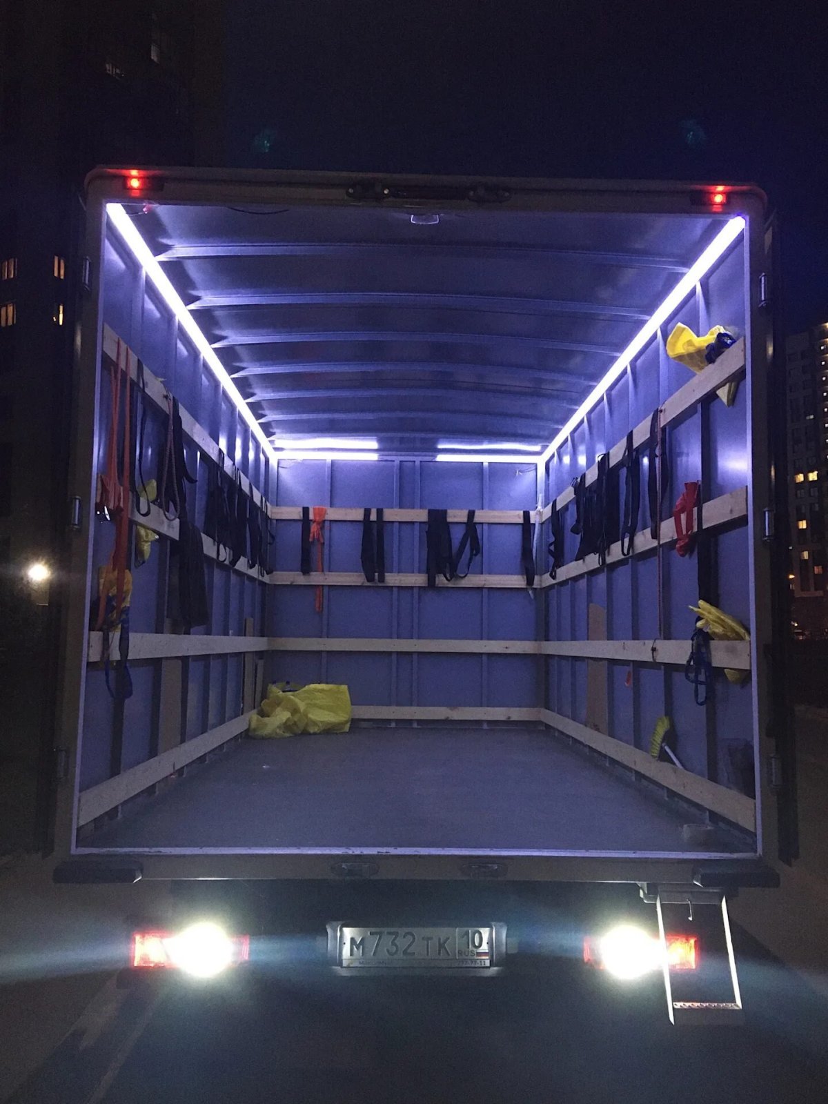 Габарит светодиодный Ford Transit