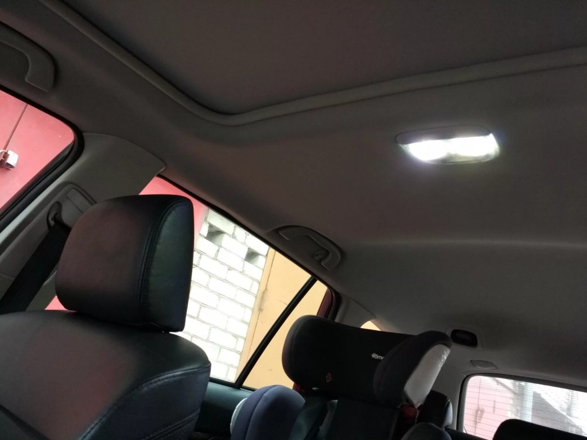 Подсветка салона Subaru Outback br