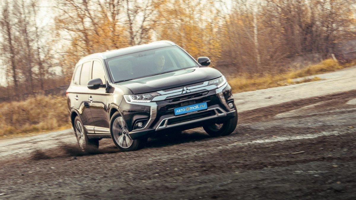 Мицубиси Аутлендер
