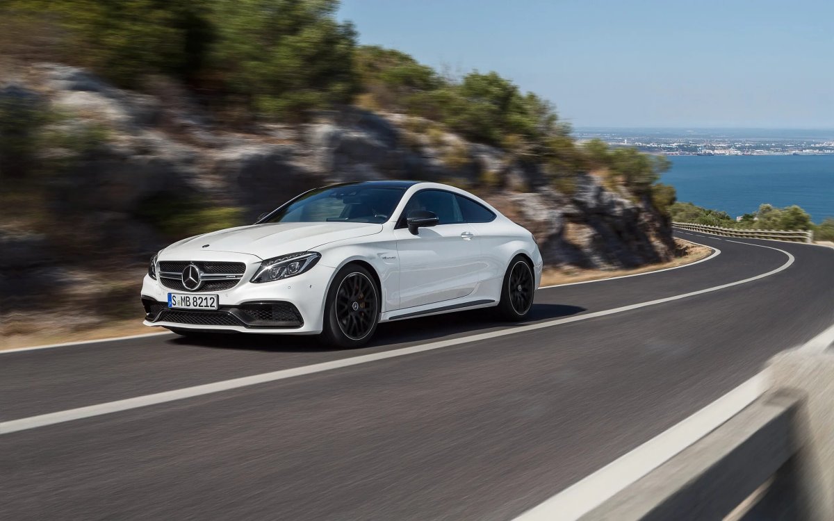 Мерседес АМГ C 63 S