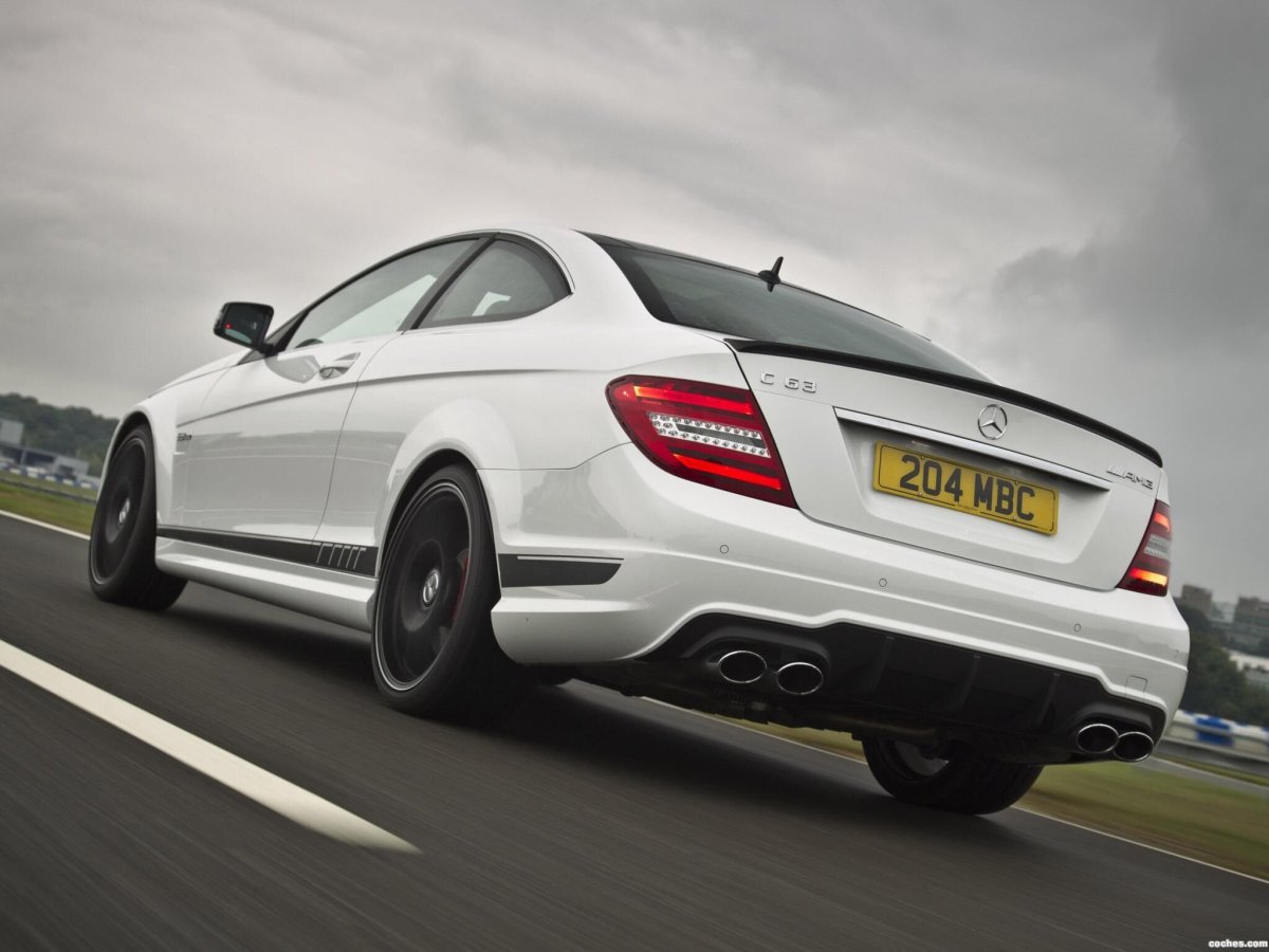 Mercedes Benz c63 AMG 2014