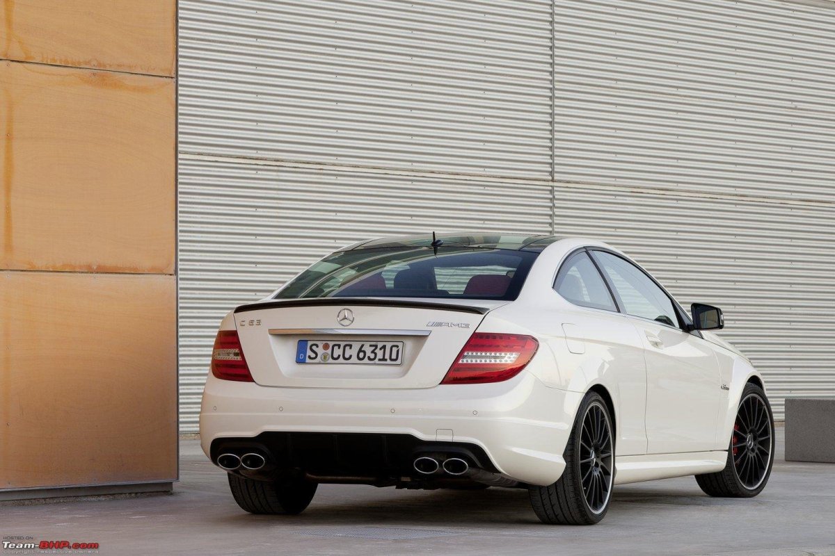 Mercedes Benz c63 AMG Coupe 2012