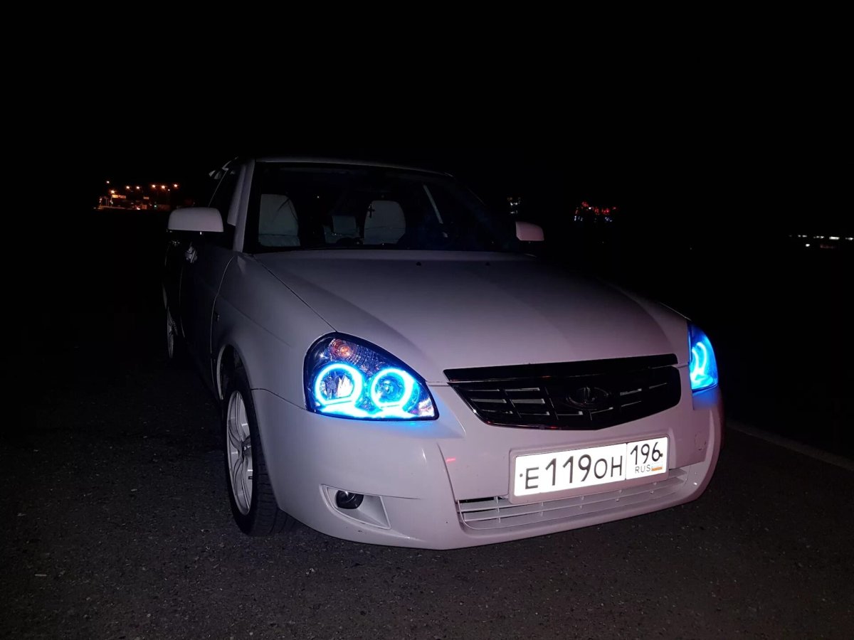 Приора двойник автомобиля
