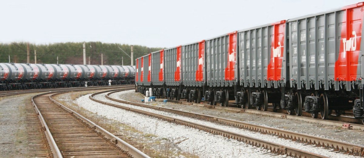 Грузовой вагон РЖД полувагон