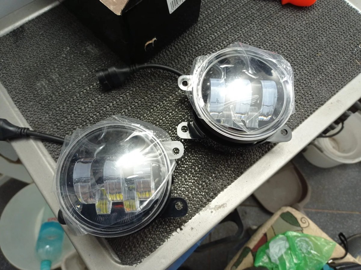 Противотуманка ПТФ универсальная