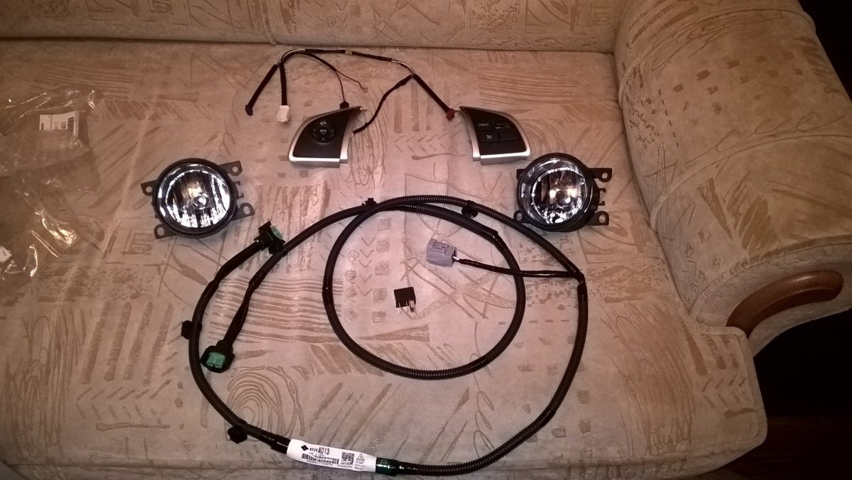 Mitsubishi Outlander 3 разъем ПТФ