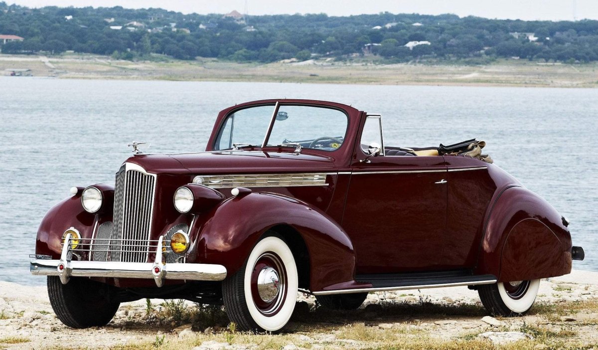 1940 Packard 120 Coupe