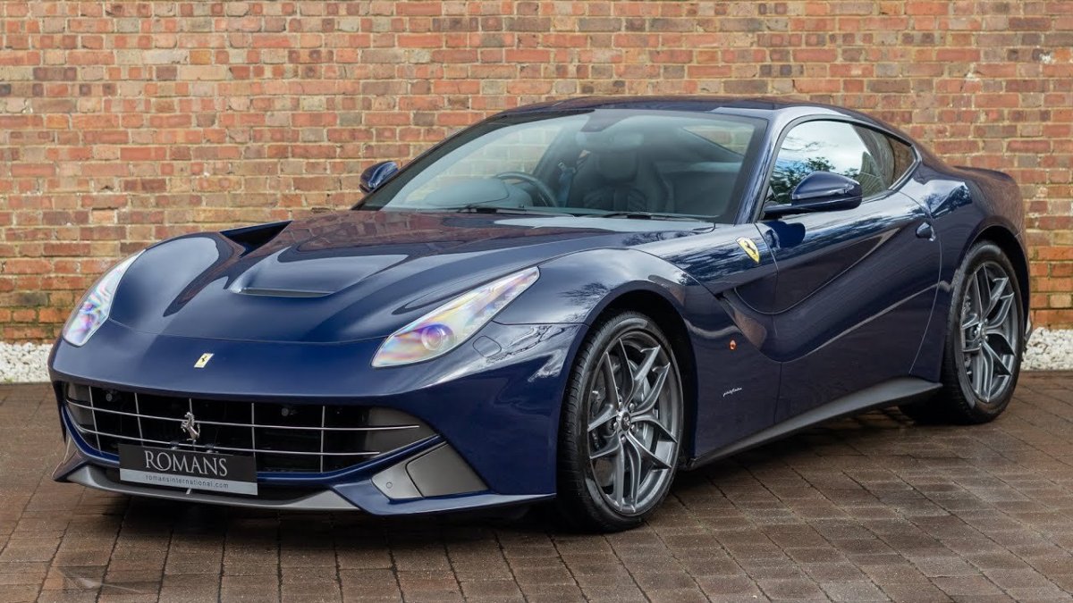 Ferrari f12 Berlinetta Blue