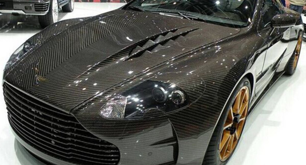 Карбоновая машина