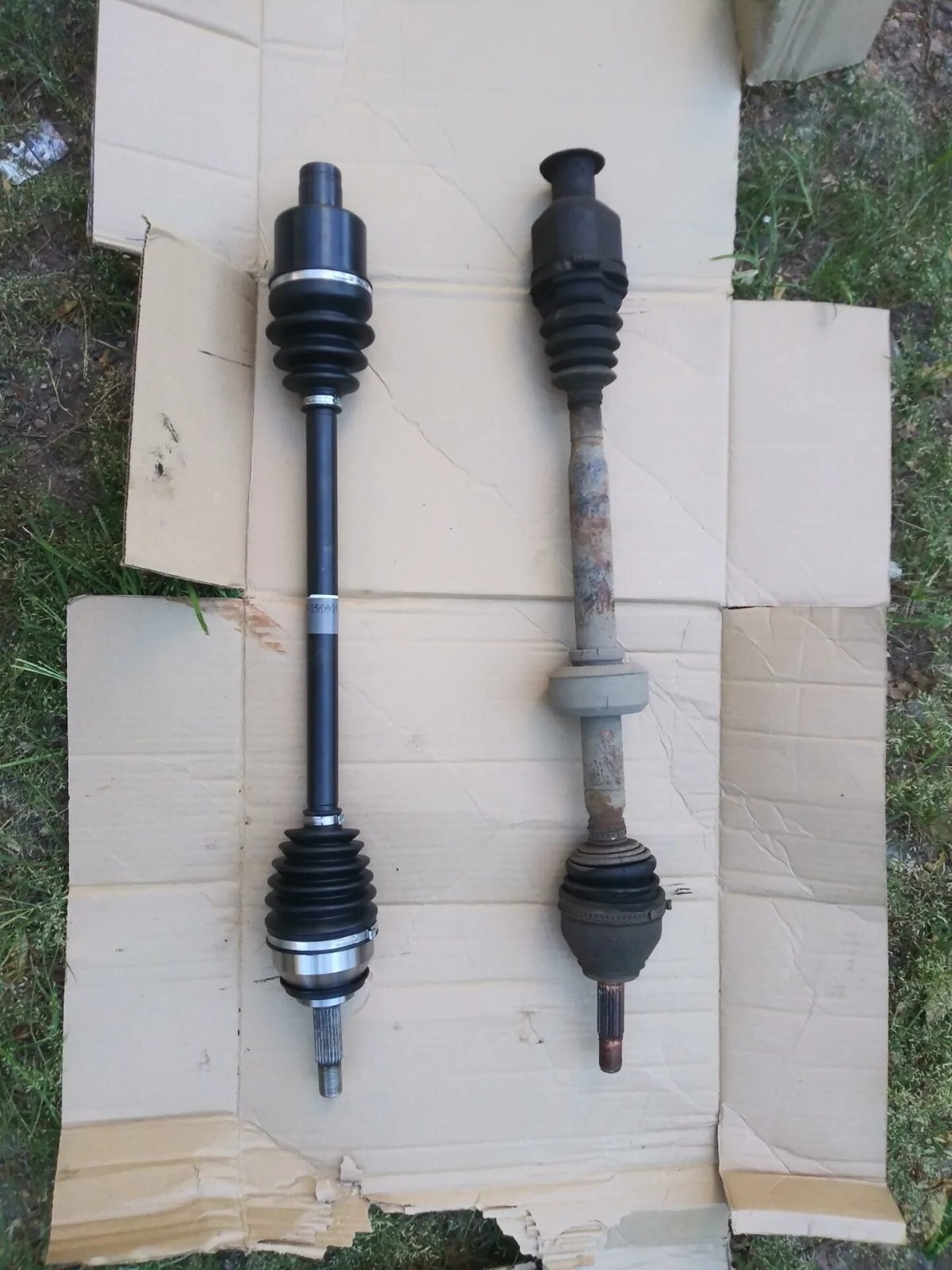 Правый привод Рено Логан 1