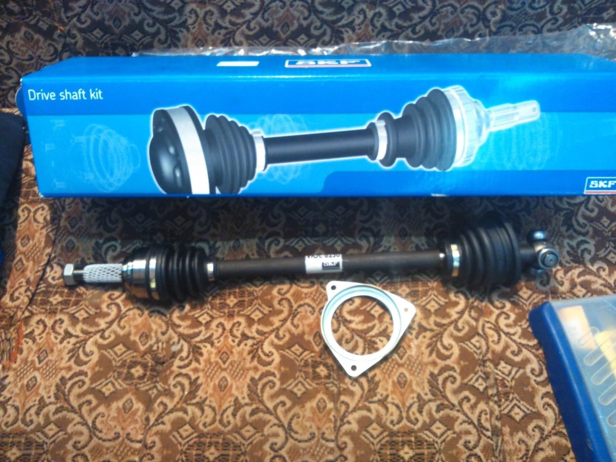 Привод Рено Логан 1