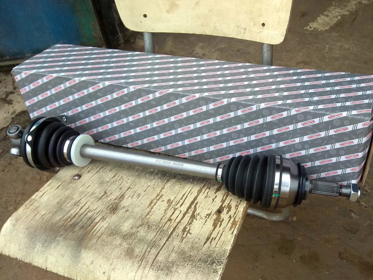 Левый привод Рено Логан 2