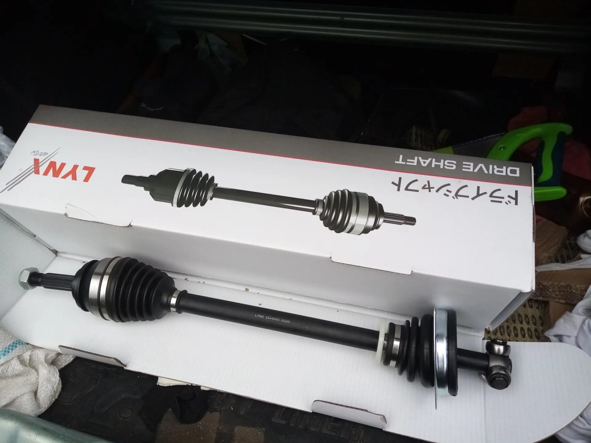 Привод левый Рено Логан 1 1.6 8 клапанов