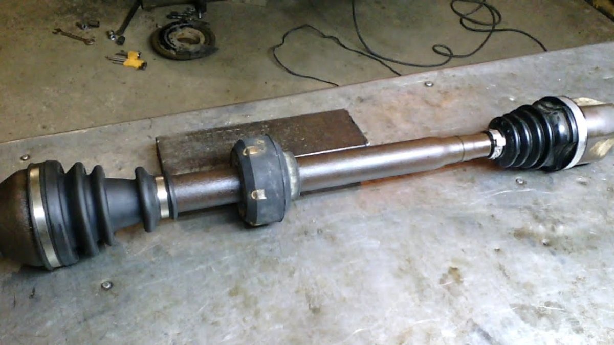 Шрус правый Рено Логан 1.4