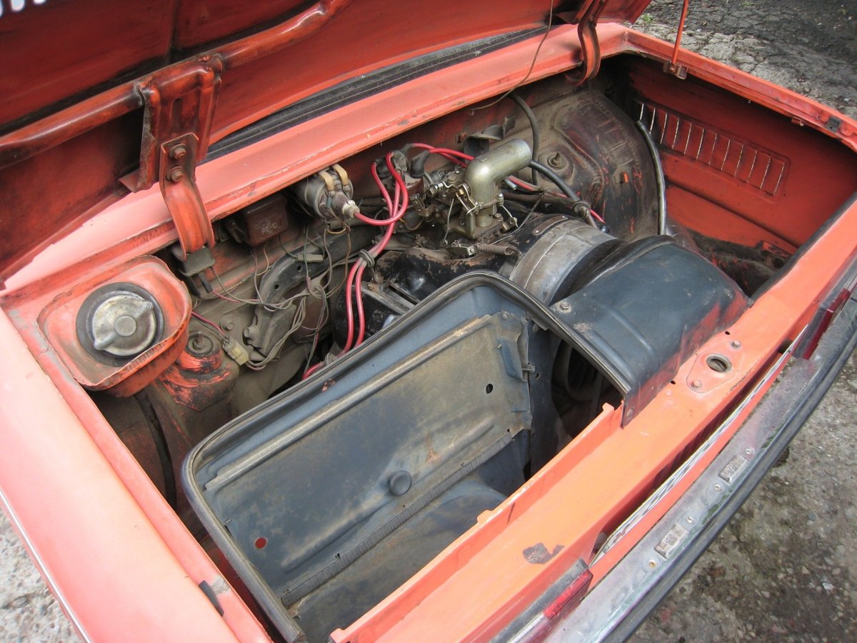 ЗАЗ 968 подкапотное пространство