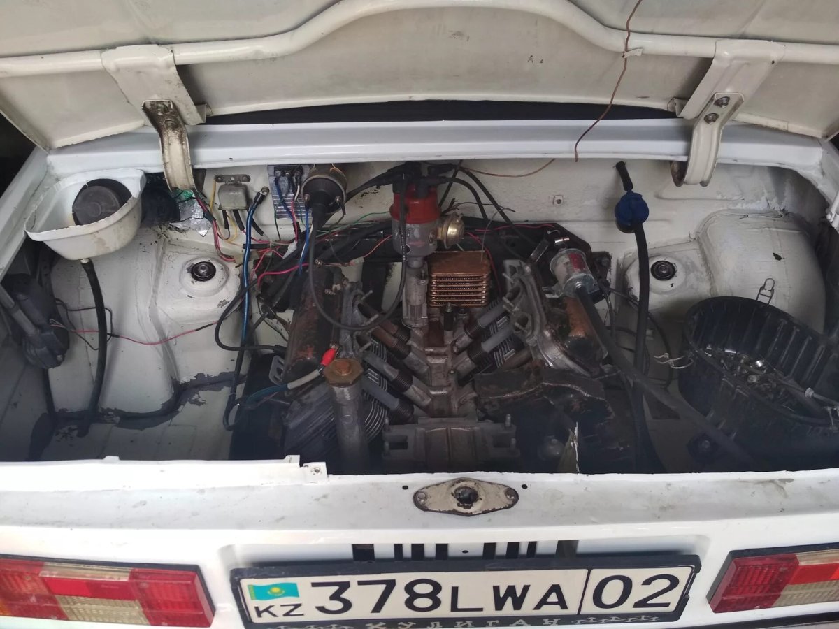 ЗАЗ 968 подкапотное