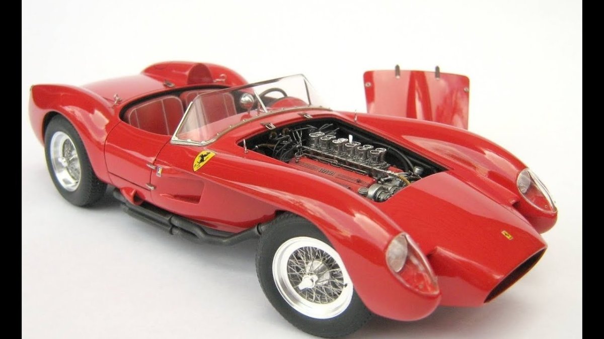 Феррари 1/24
