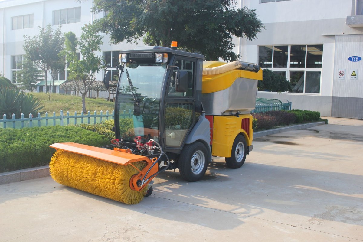 Подметально уборочная машина 5021