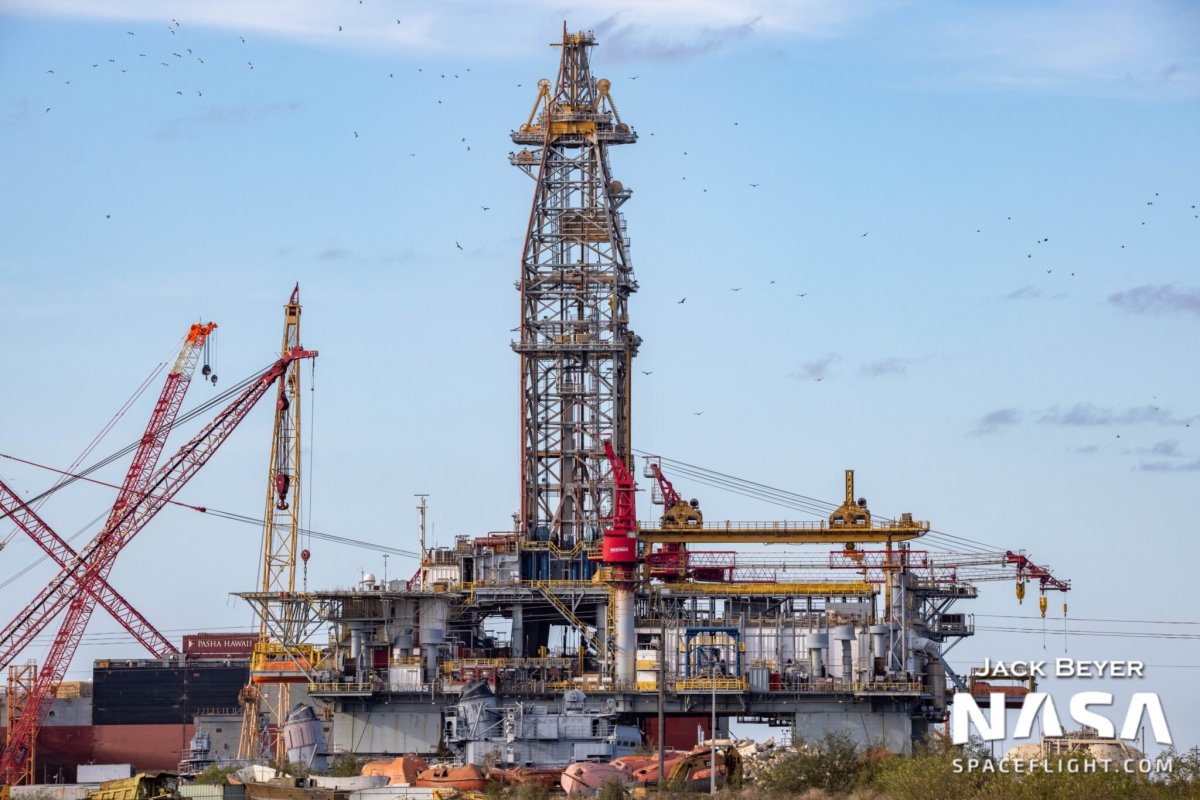 Космодром SPACEX