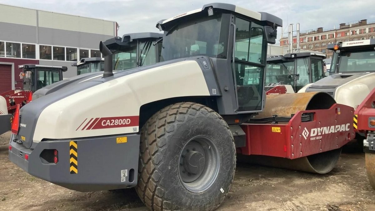 Каток грунтовый вибрационный XCMG xs143