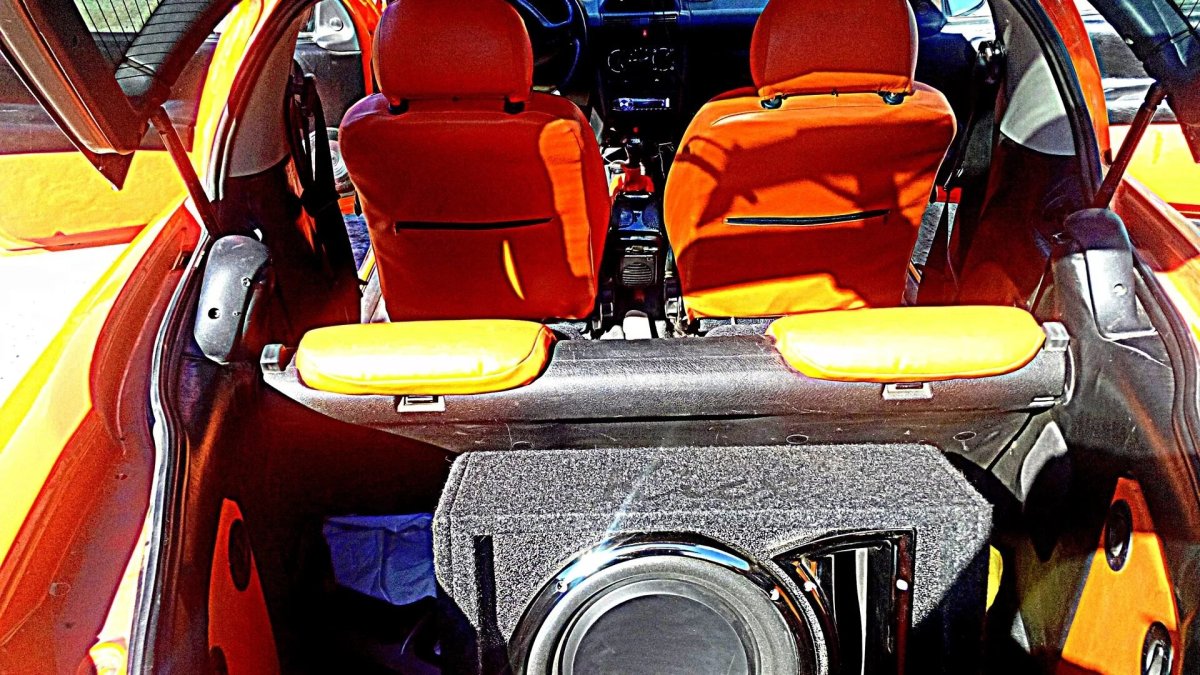 Opel Tigra багажник