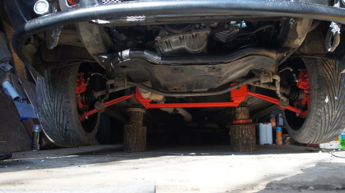 Нижняя распорка на м2141