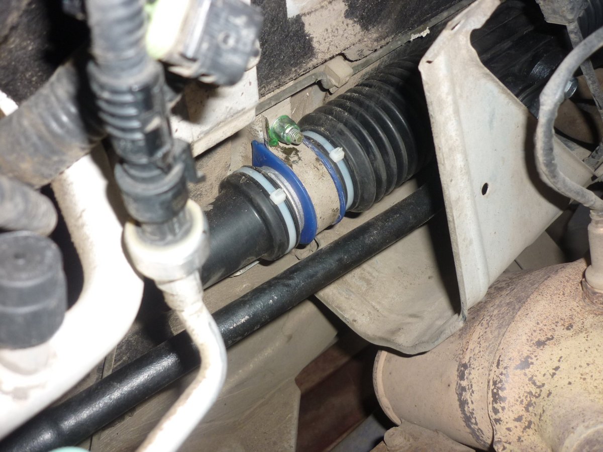 Пыльник рулевой рейки Ларгус