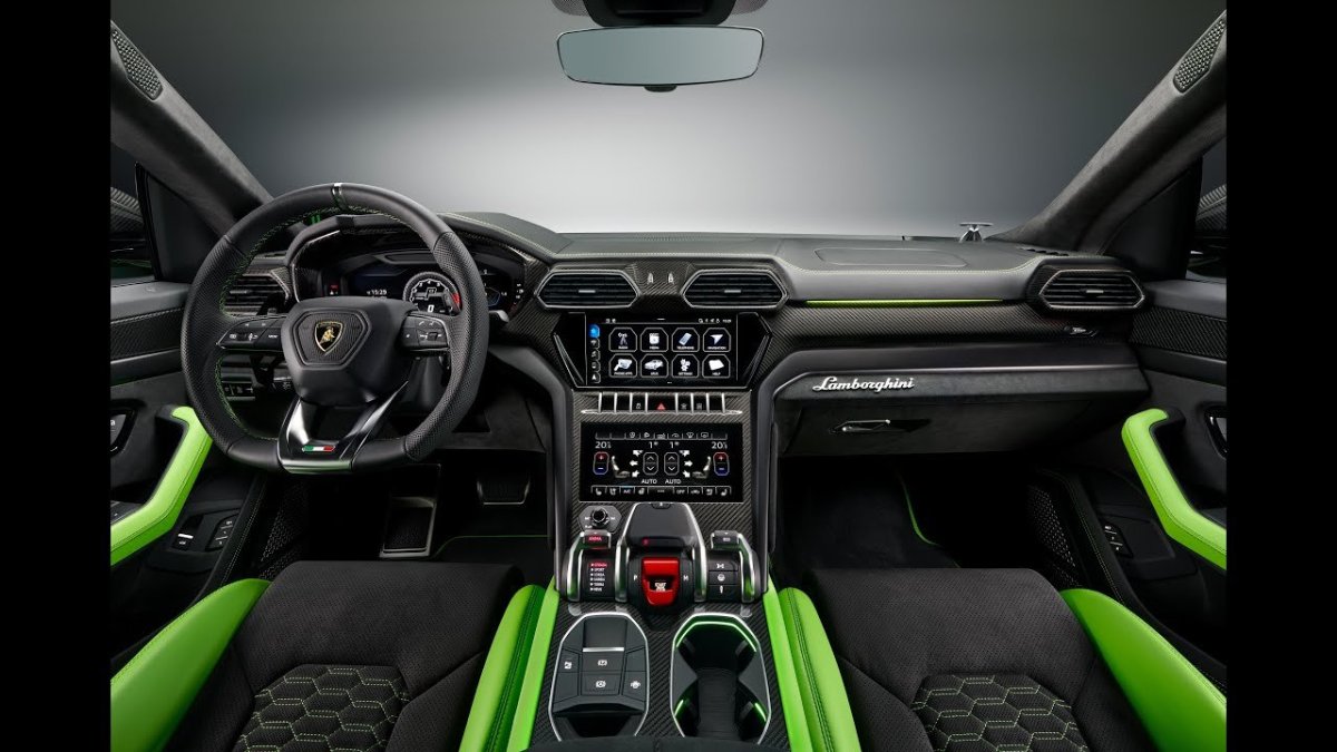 Lamborghini Urus 2021