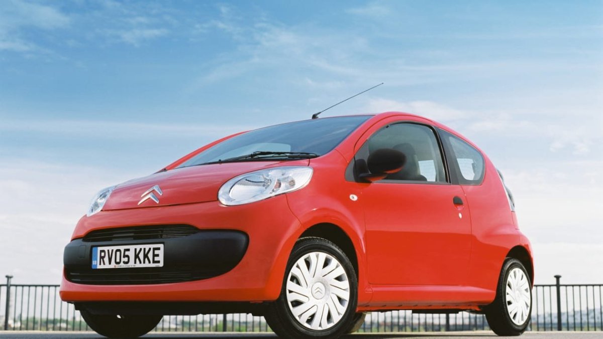 Ситроен с1 красный