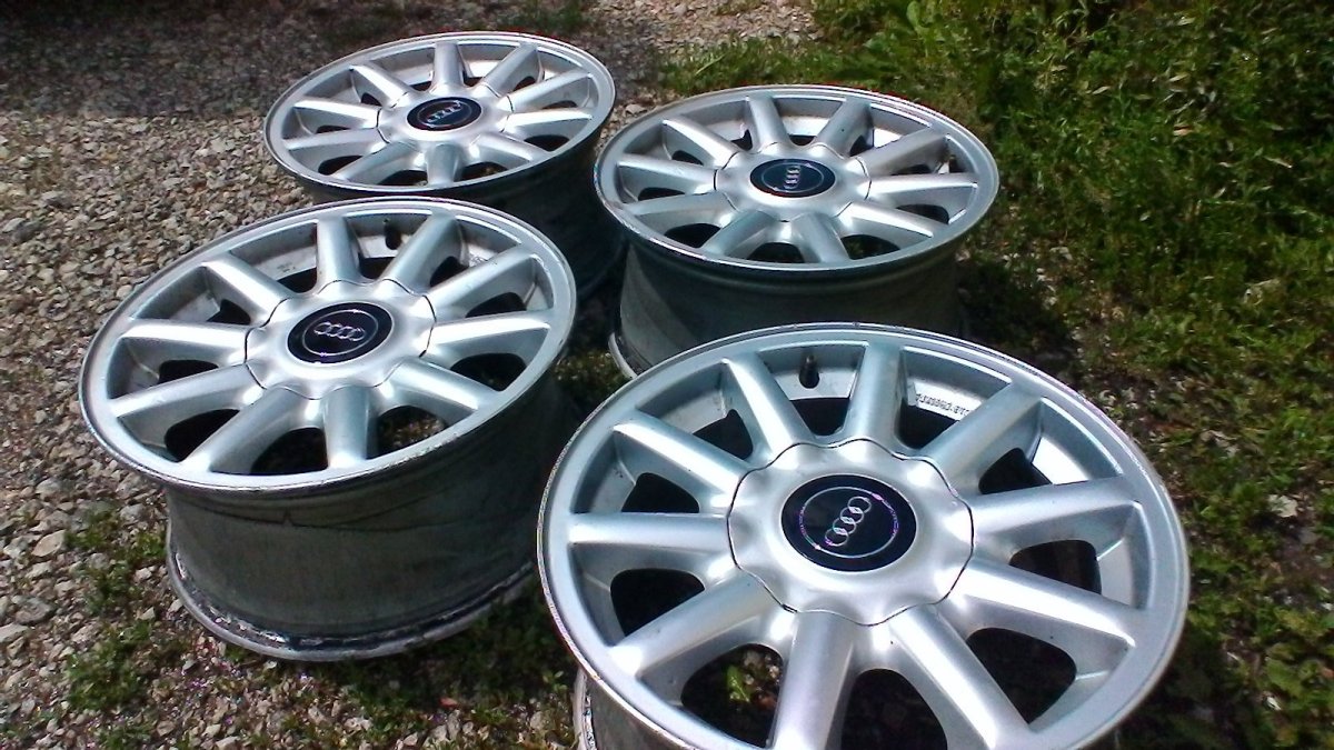 Литые диски на Ауди 80 б3