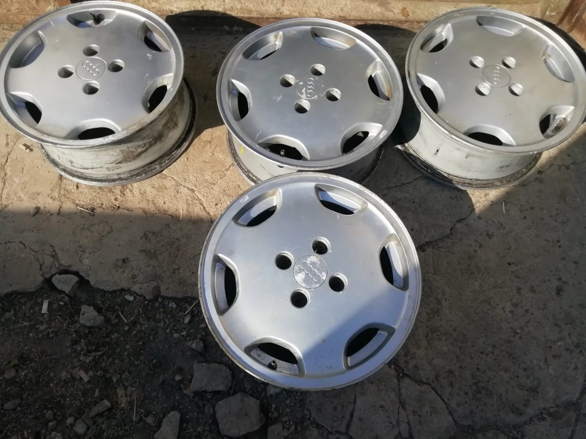 Диски на Ауди 100 Черепашки