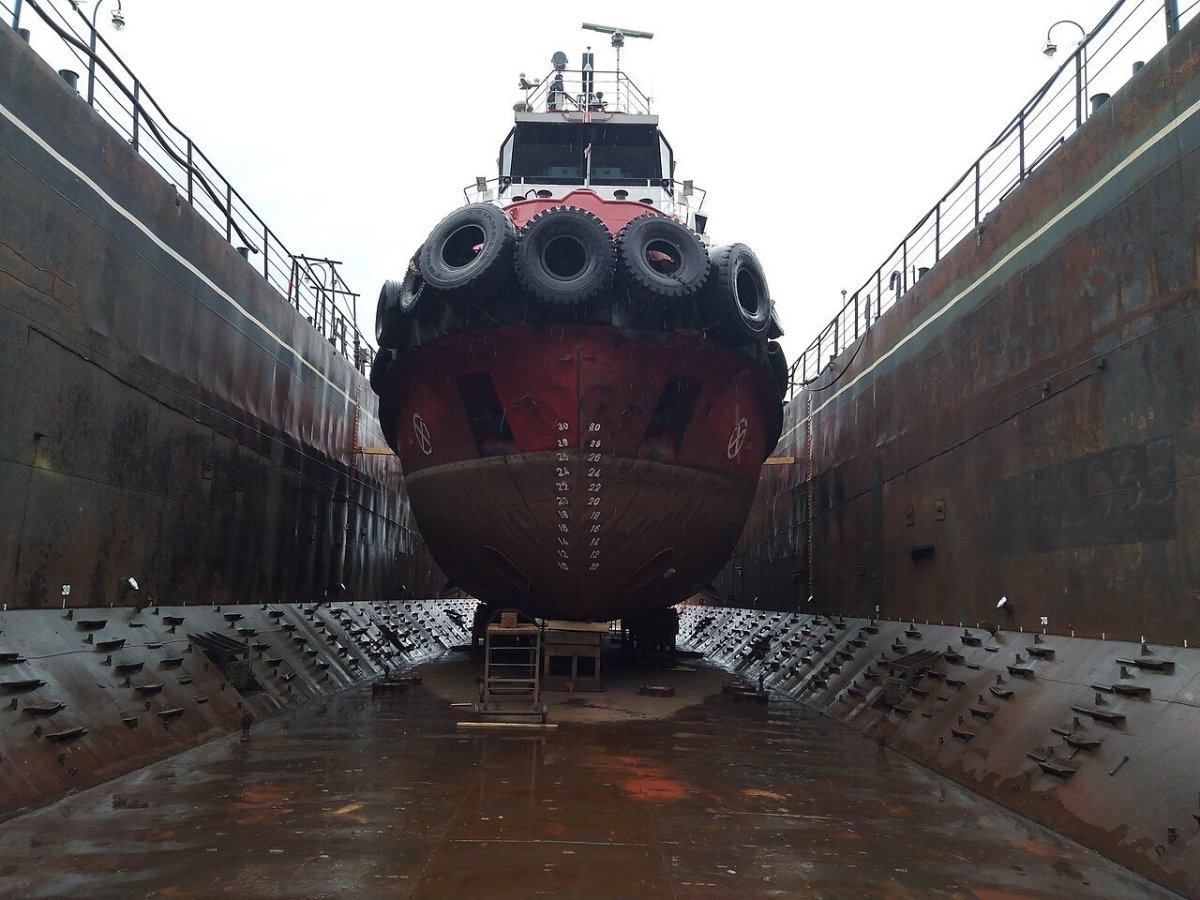 Буксир Антей