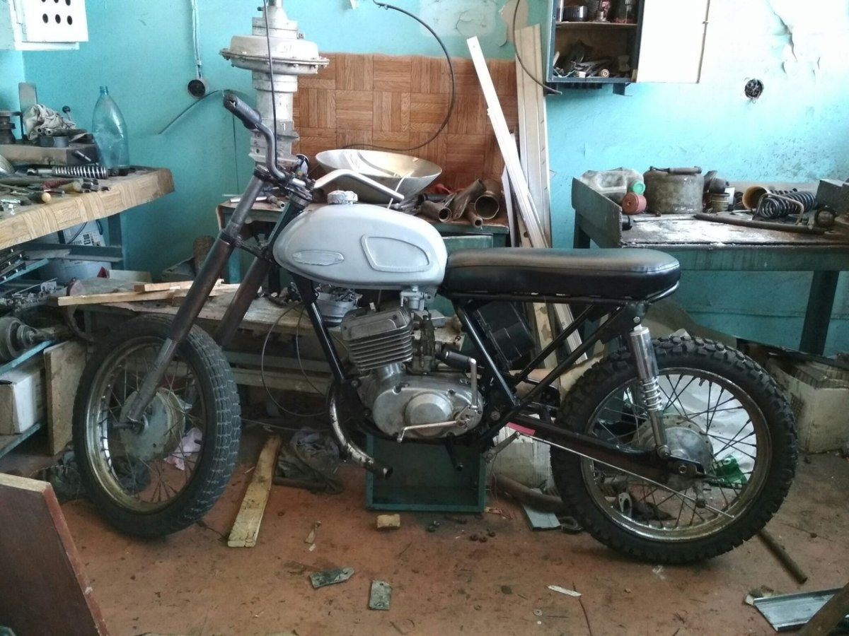 Мотоцикл Минск 125 скремблер