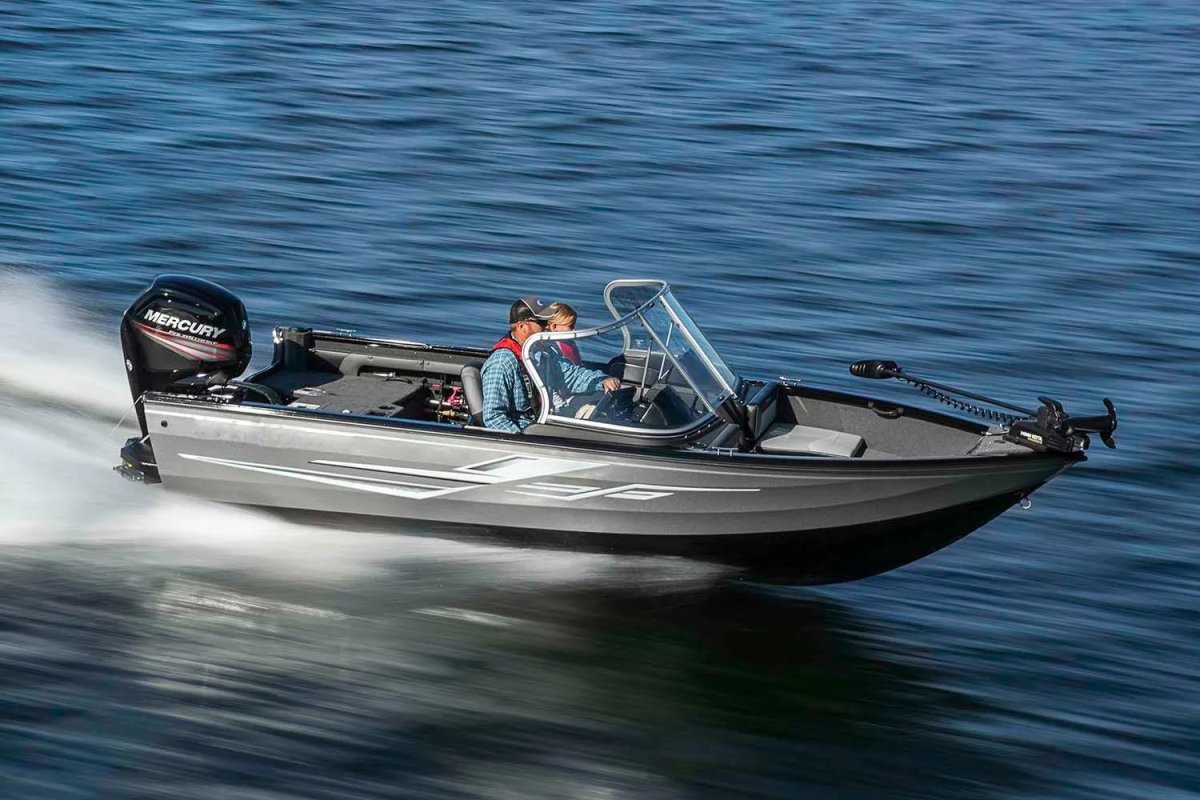 Crestliner 1850 Superhawk продам