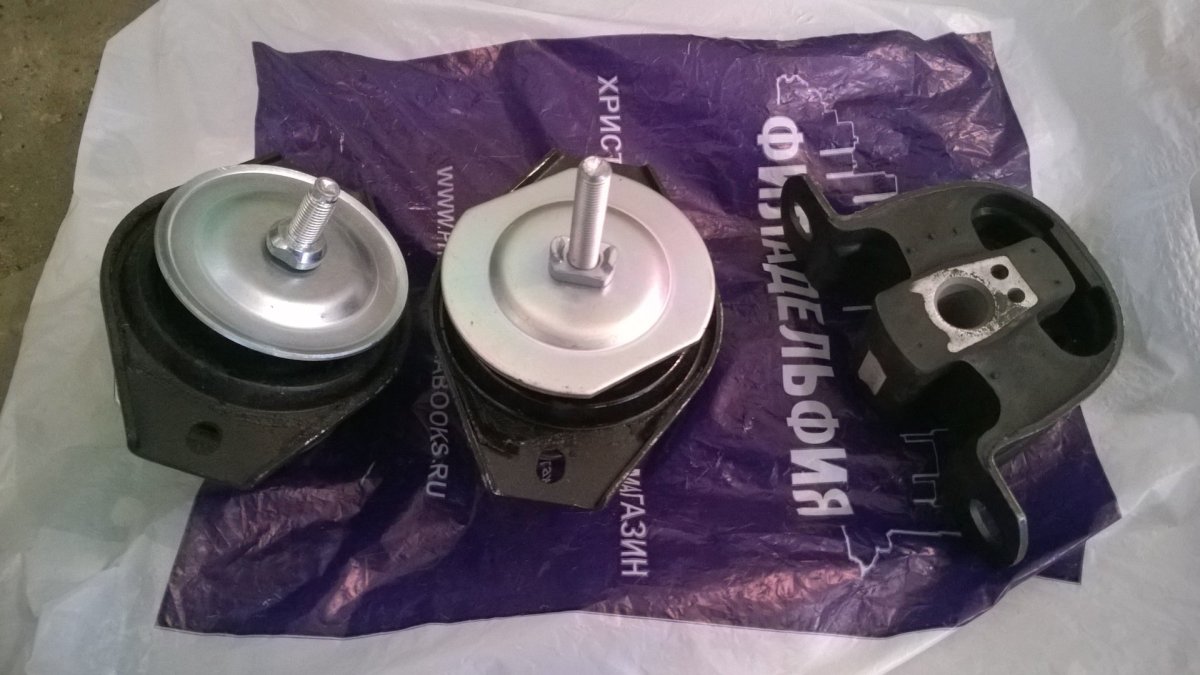 Подушки двигателя 2110 16клоп