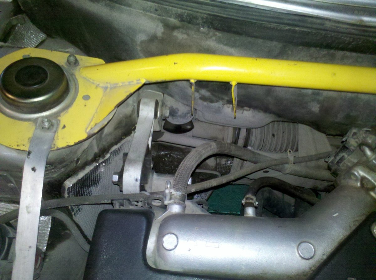 Верхняя опора двигателя ВАЗ 2110 8 клапанов