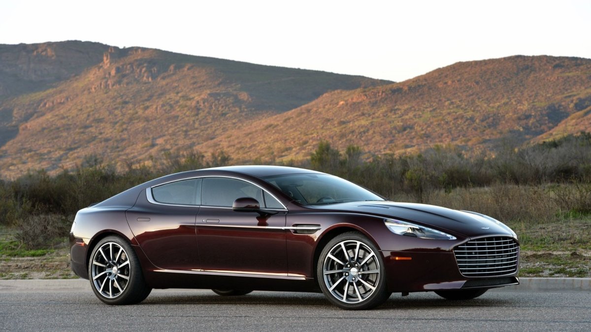 Астон Мартин Рапид s 2020