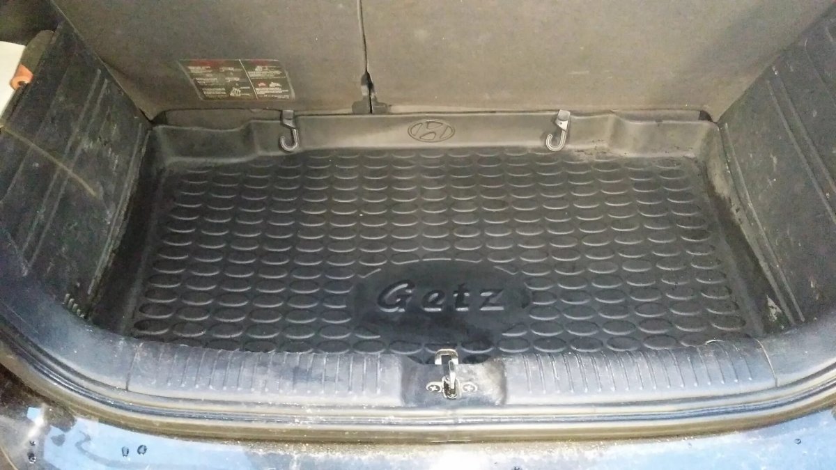 Коврик в багажник на Hyundai Getz, 2004