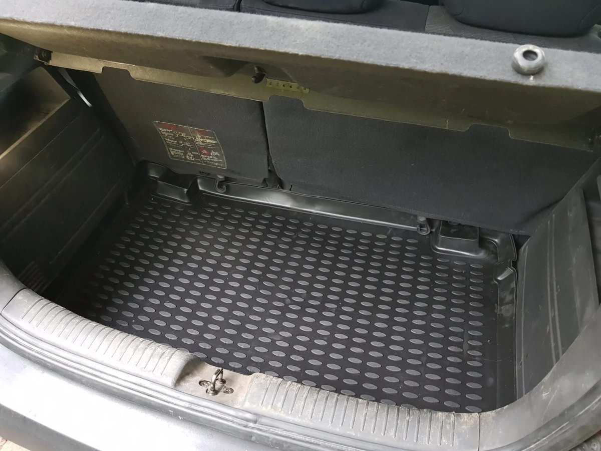 Коврик в багажник Hyundai Getz