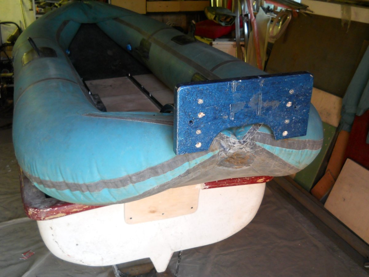 Лодка Омега 2. крепление под мотор