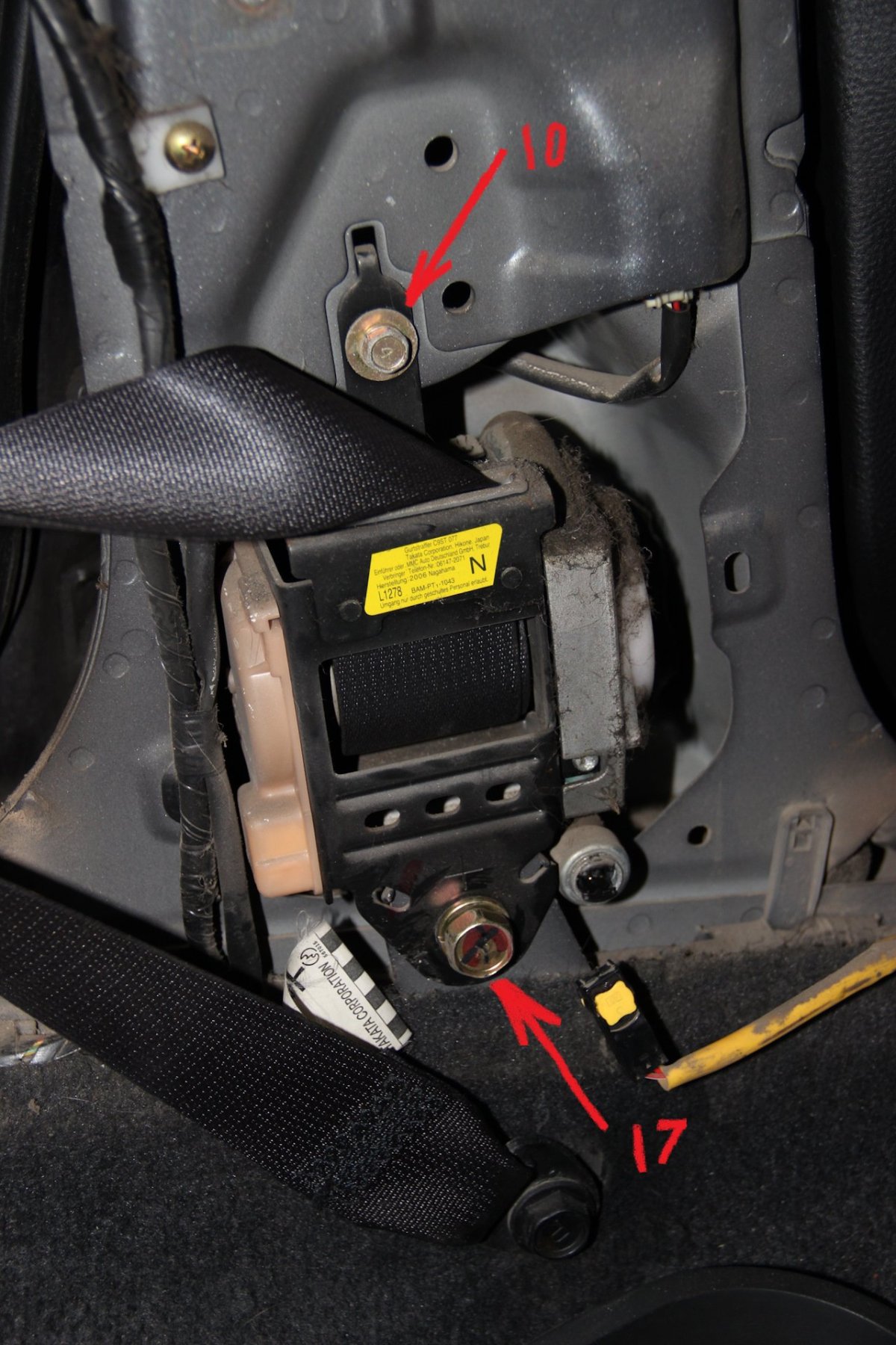 Teana l33 разъем преднатяжителя ремня безопасности