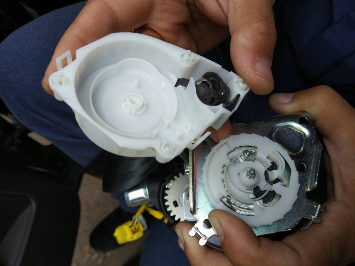 Механизм ремня безопасности