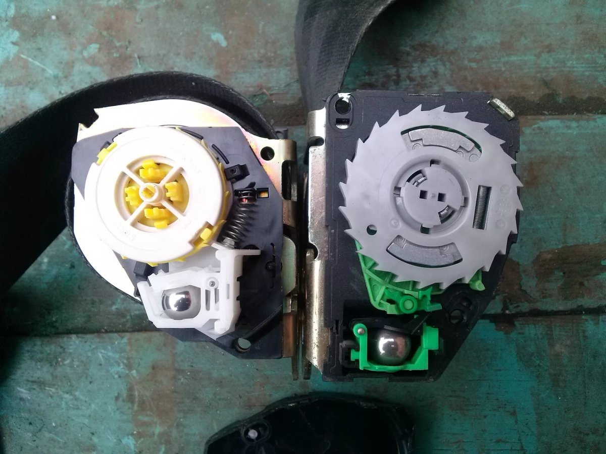 Пассат б5 ремень безопасности