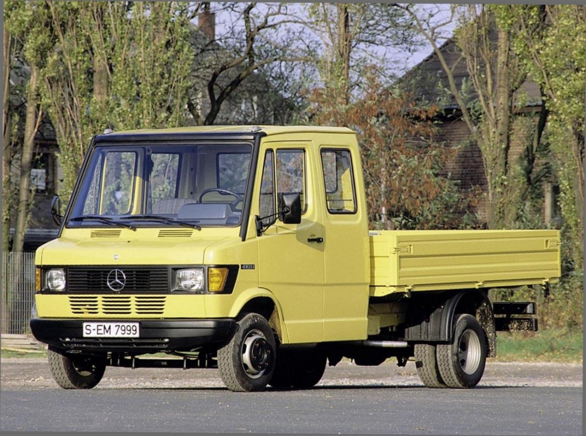 Мерседес Бенц 410