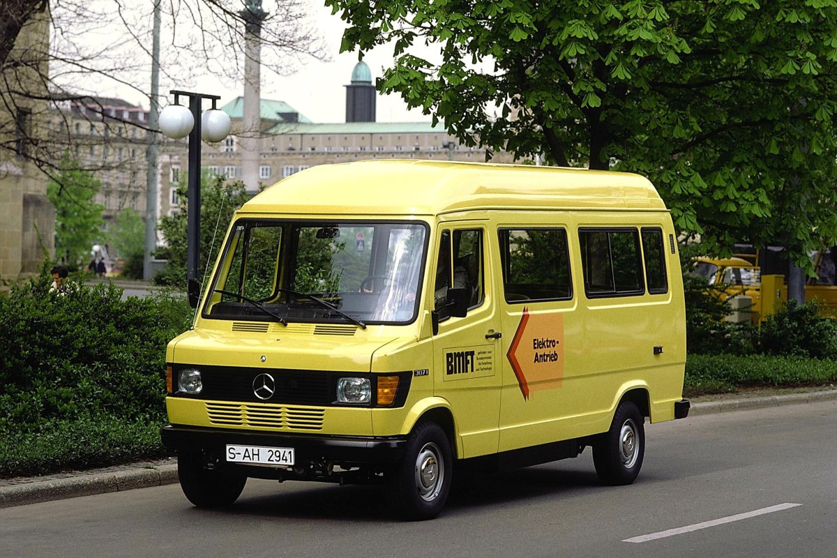 Мерседес т1 307