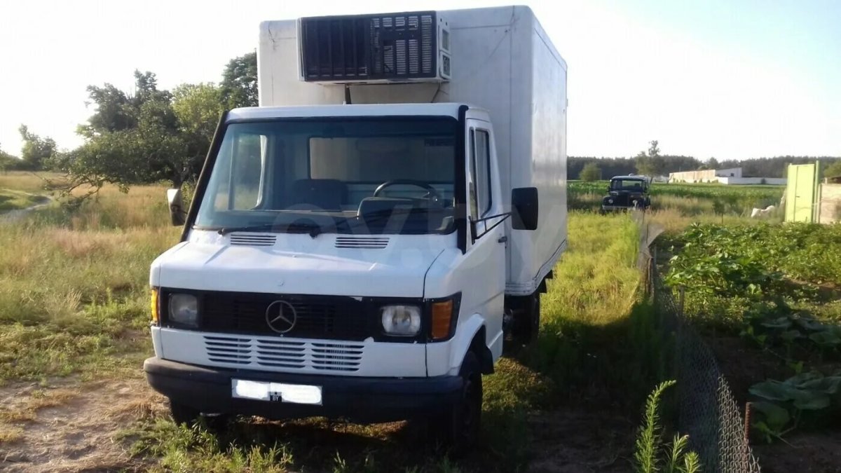 Мерседес Бенц 410d