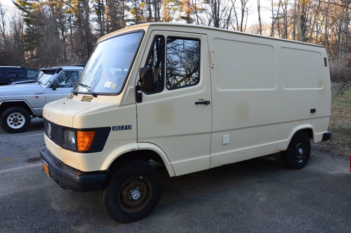 Mercedes Benz t1 207d