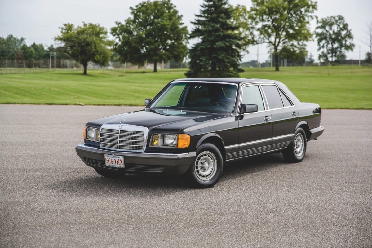 Mercedes-Benz 300 SD